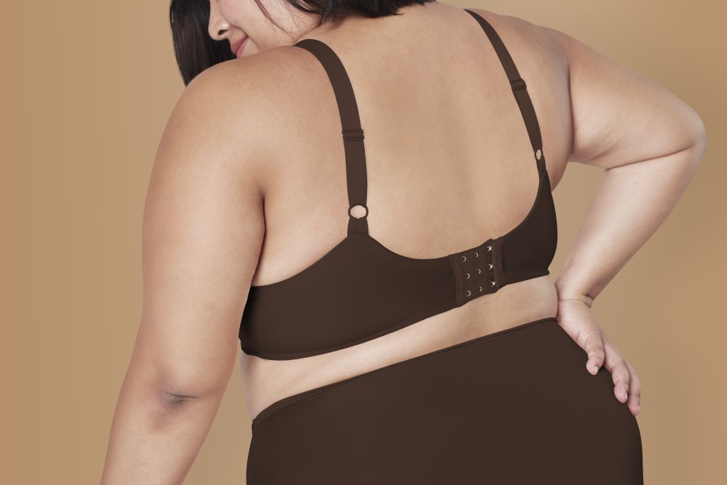 La lingerie grande taille met les femmes rondes en valeur