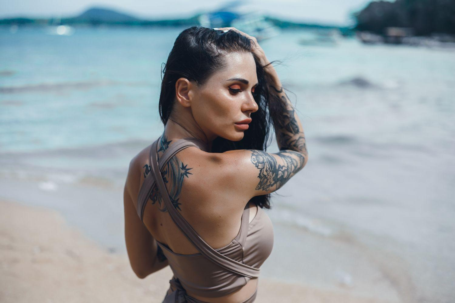 Creation de tatouages d’ancre marine pour femme : laissez-vous guider par les vents et les tendances